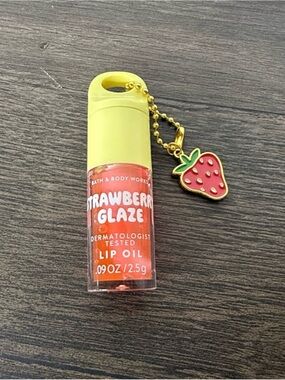 Bath & Body Works Strawberry Glaze Lip Oil - Yellow Cap with Strawberry Charm